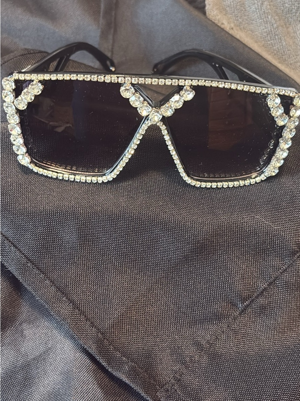 Black Rhinestone Oversized Sunglasses - Women's Fashion Accessory